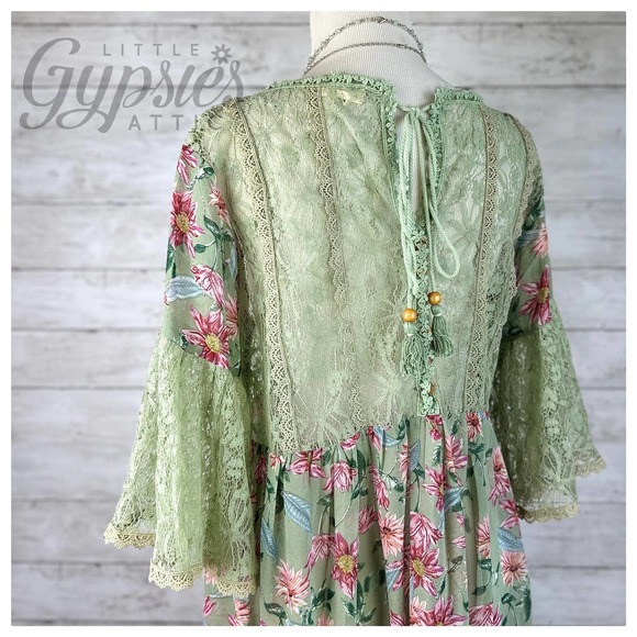 POL Meadow and Lace Tunic Dress - Picture 8 of 13